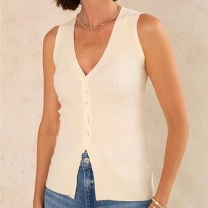Georgie  Cream Ribbed Top Size Large NWT